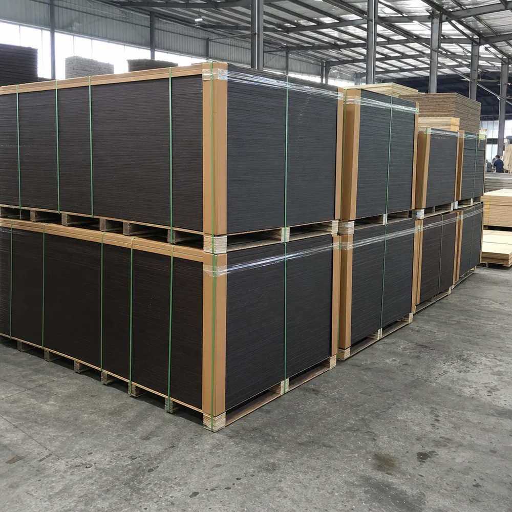 18mm film faced plywood stacked and ready for export at QDPlywood factory