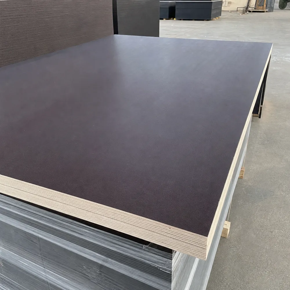 18mm film faced plywood panel — standard formwork thickness