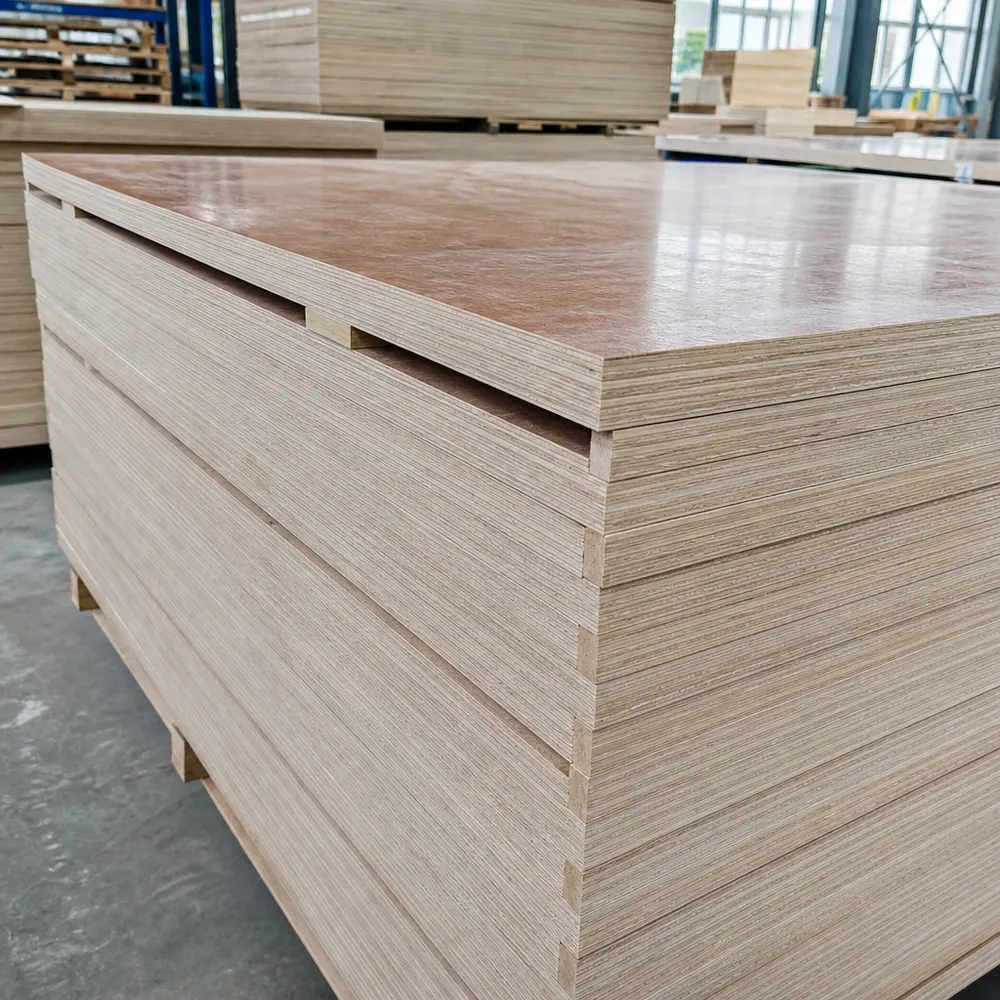 Marine plywood panels with void-free core