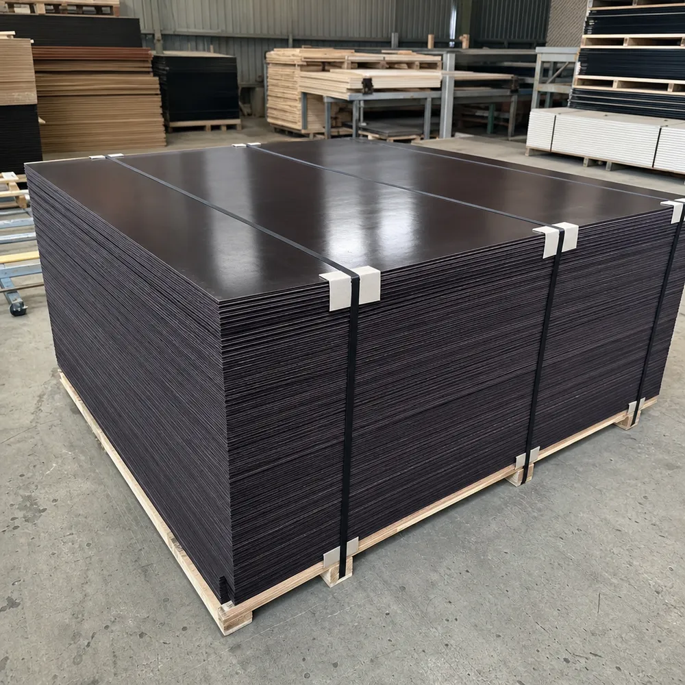 Shuttering film faced plywood panels for concrete formwork — UK and Commonwealth market specification