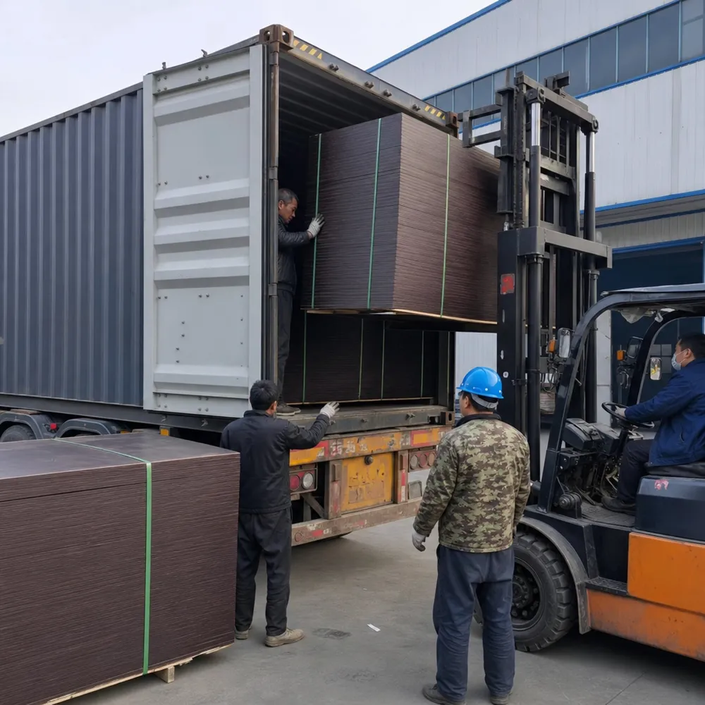 Shuttering plywood bundles being loaded into a 40HQ shipping container at Xuzhou factory