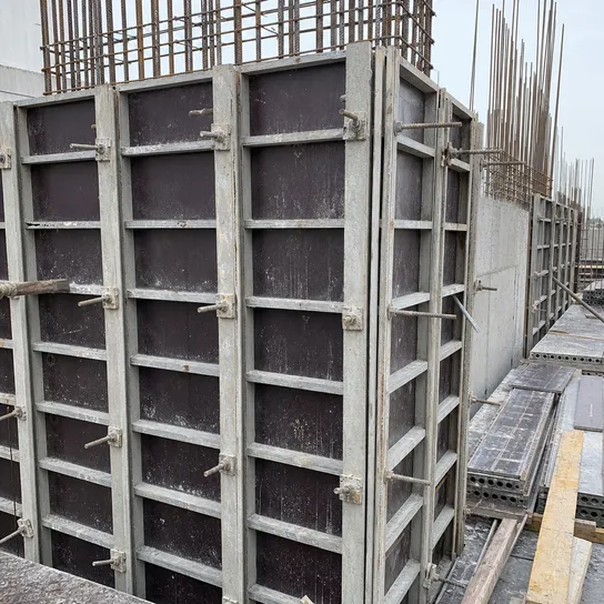 Structural film faced plywood panels used in wall formwork for a reinforced concrete structure