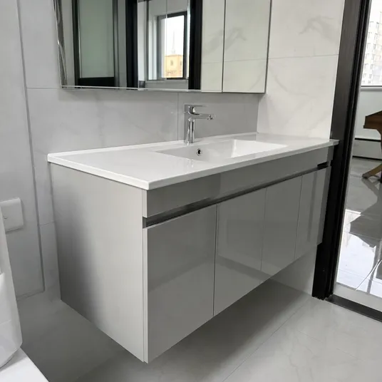 High gloss melamine MDF bathroom vanity unit and cabinet doors