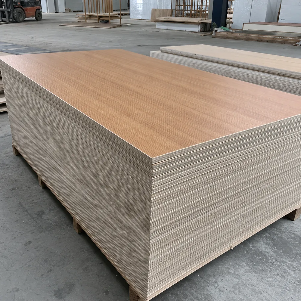 18mm melamine plywood sheets stacked at QDPlywood factory, showing clean cut edges and consistent surface finish